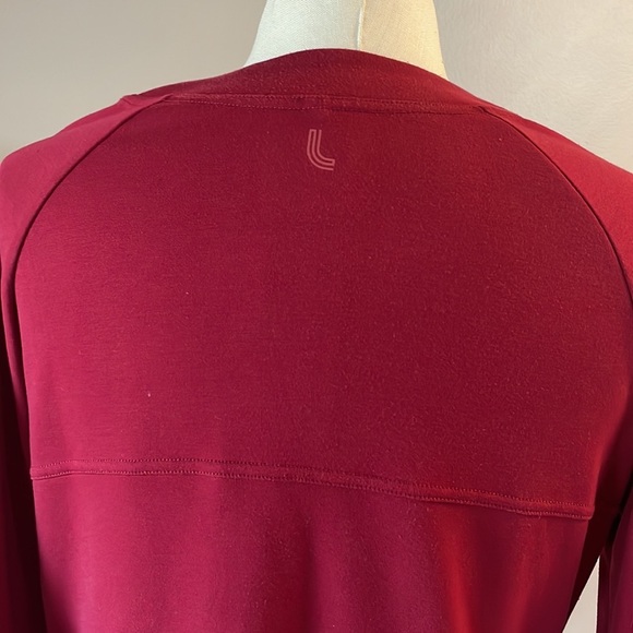 LOLE eco friendly woman’s deep V cross over front leisure top. Burgundy size Med - Picture 9 of 14